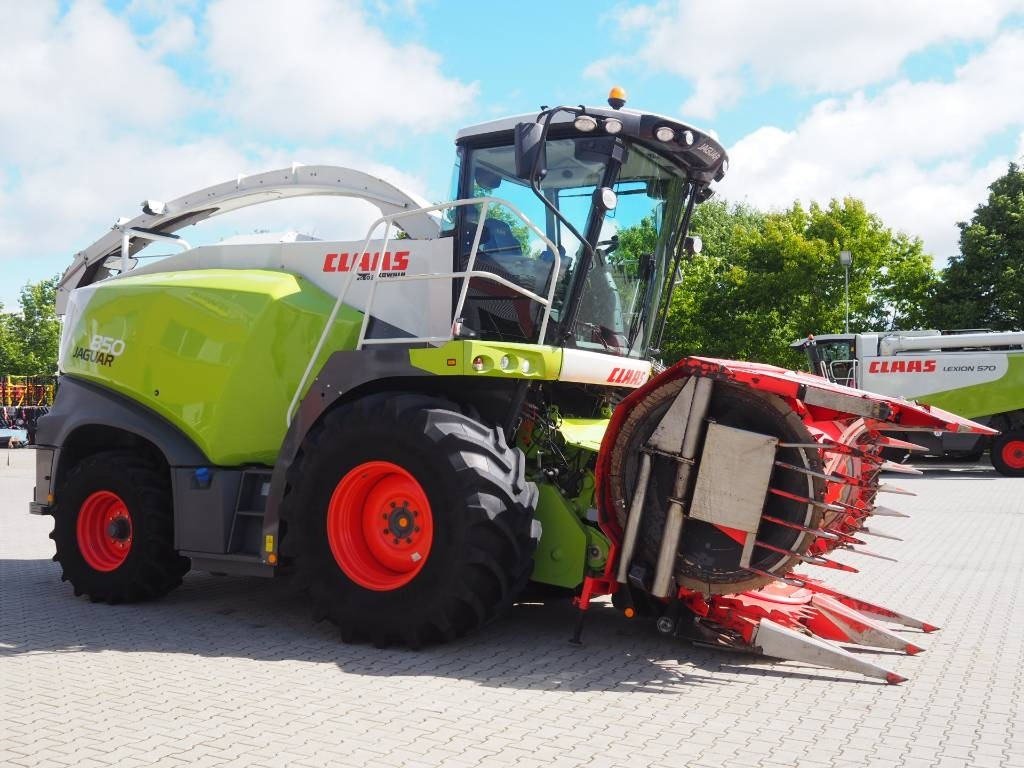 Claas Jaguar 850 + Kemper 445 - Кормоуборочный комбайн: фото 4 Claas Jaguar 850 + Kemper 445 - Кормоуборочный комбайн: фото 4