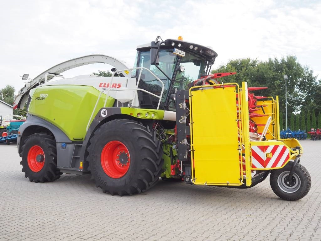 Claas Jaguar 950 4WD+ Kemper 375 Plus - Кормоуборочный комбайн: фото 4 Claas Jaguar 950 4WD+ Kemper 375 Plus - Кормоуборочный комбайн: фото 4
