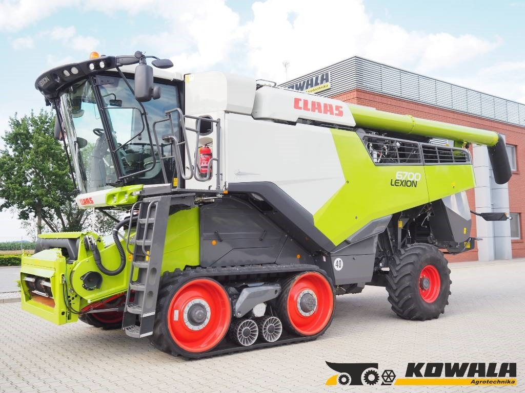 Claas Lexion 6700TT + Convio Flex 770 - Зерноуборочный комбайн: фото 1 Claas Lexion 6700TT + Convio Flex 770 - Зерноуборочный комбайн: фото 1