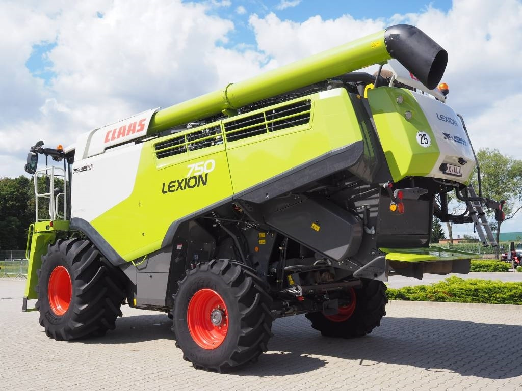 Claas Lexion 750 GPS + V770 - Зерноуборочный комбайн: фото 2 Claas Lexion 750 GPS + V770 - Зерноуборочный комбайн: фото 2