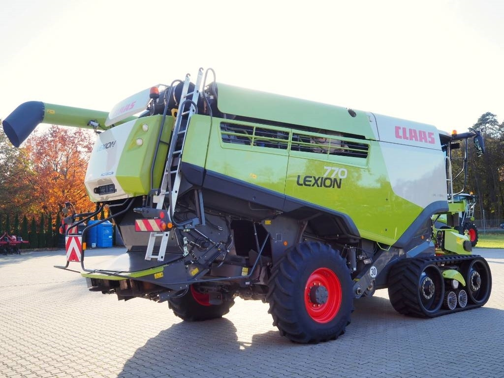 Claas Lexion 770TT 4x4 + V1200 - Зерноуборочный комбайн: фото 3 Claas Lexion 770TT 4x4 + V1200 - Зерноуборочный комбайн: фото 3