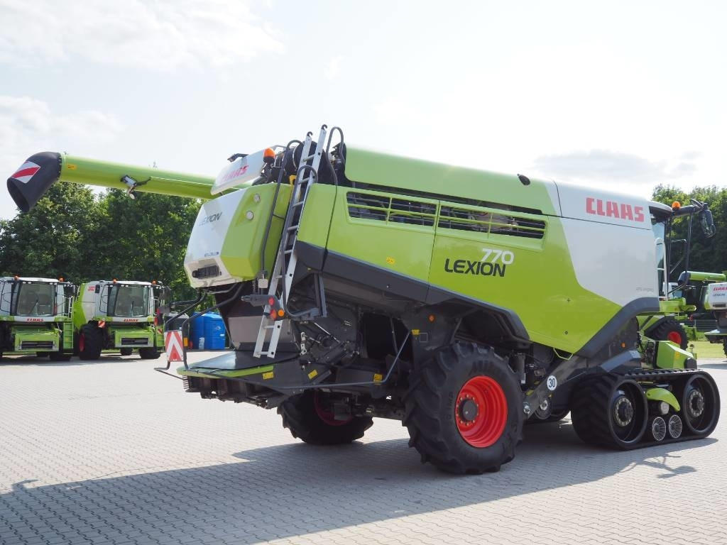 Claas Lexion 770TT + V1050 - Зерноуборочный комбайн: фото 3 Claas Lexion 770TT + V1050 - Зерноуборочный комбайн: фото 3