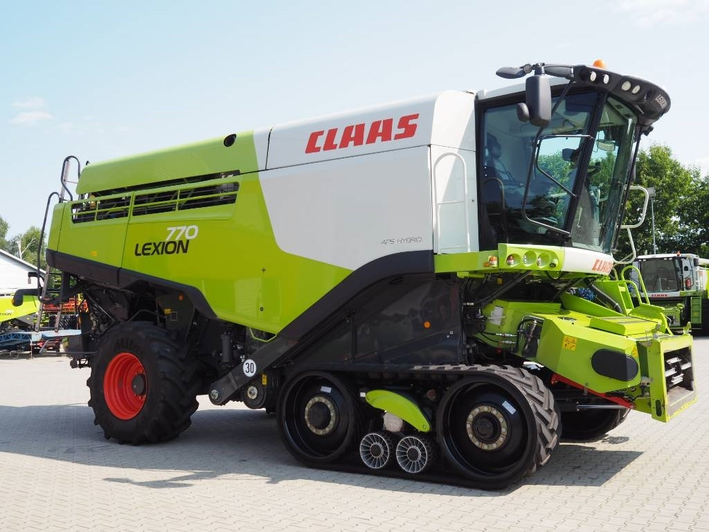Claas Lexion 770TT + V1050 - Зерноуборочный комбайн: фото 4 Claas Lexion 770TT + V1050 - Зерноуборочный комбайн: фото 4