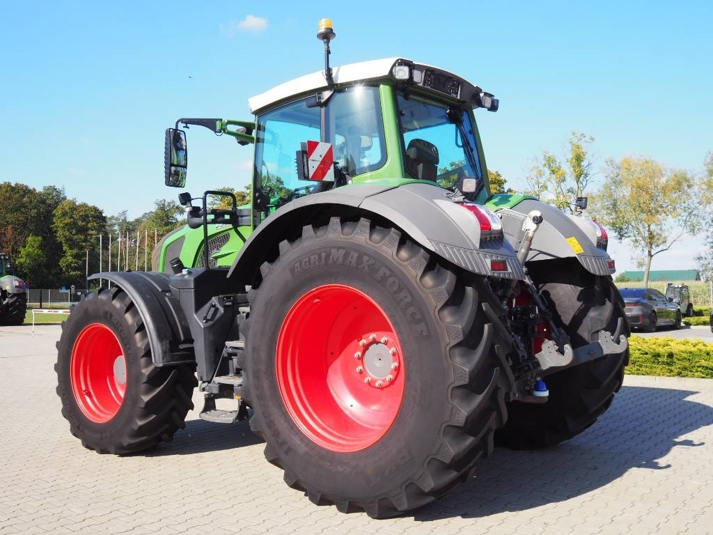 Fendt 824 Vario S4 ProfiPlus, GPS  - Трактор: фото 2 Fendt 824 Vario S4 ProfiPlus, GPS  - Трактор: фото 2