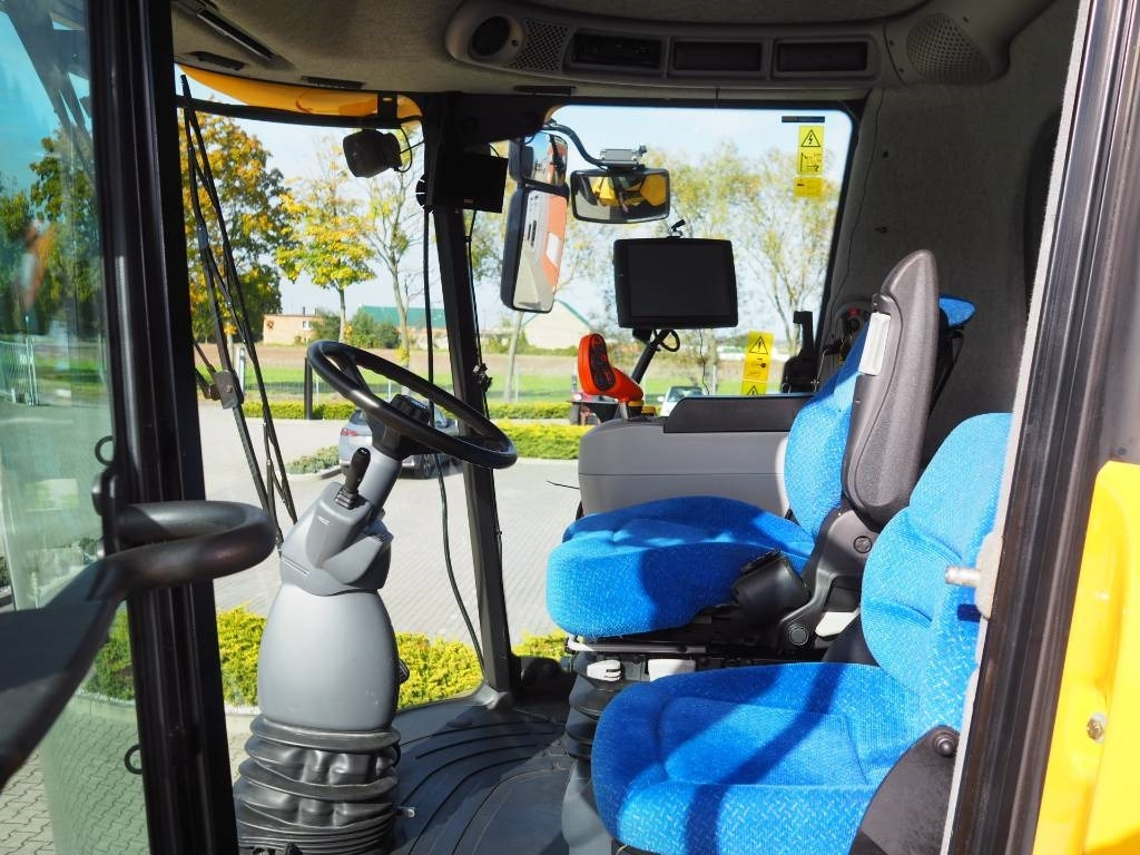 New Holland CR 9090 - Зерноуборочный комбайн: фото 5 New Holland CR 9090 - Зерноуборочный комбайн: фото 5