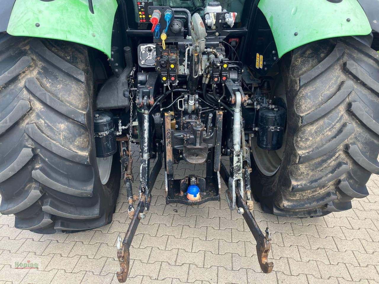 Deutz-Fahr Agrotron TTV 420 - Трактор: фото 4 Deutz-Fahr Agrotron TTV 420 - Трактор: фото 4