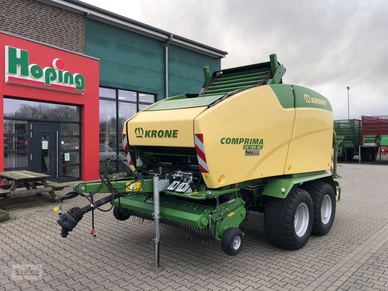 Krone Comprima CF 155 XC - Пресс-подборщик рулонный: фото 2 Krone Comprima CF 155 XC - Пресс-подборщик рулонный: фото 2