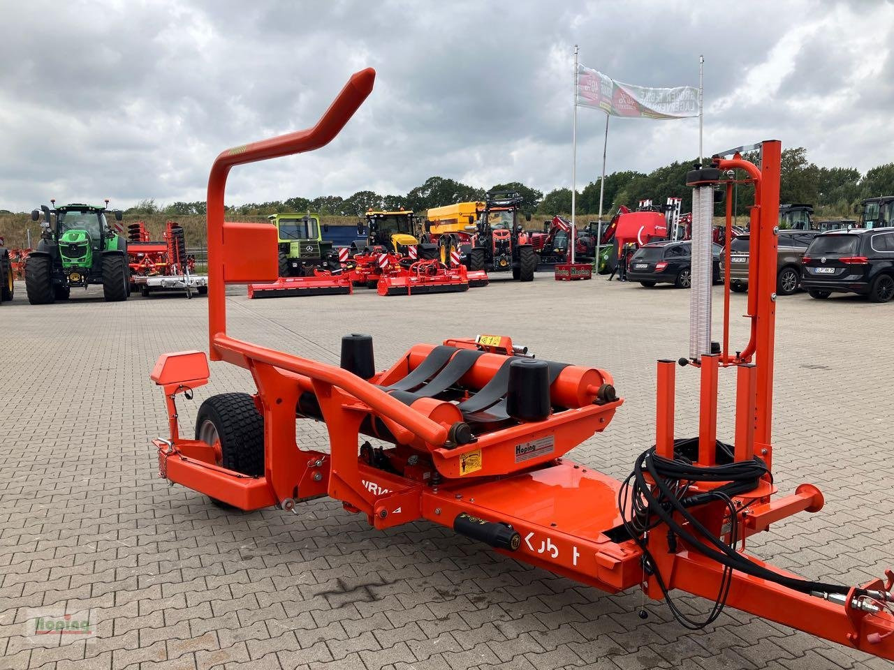 Kubota WR1400 - Обмотчик рулонов: фото 5 Kubota WR1400 - Обмотчик рулонов: фото 5