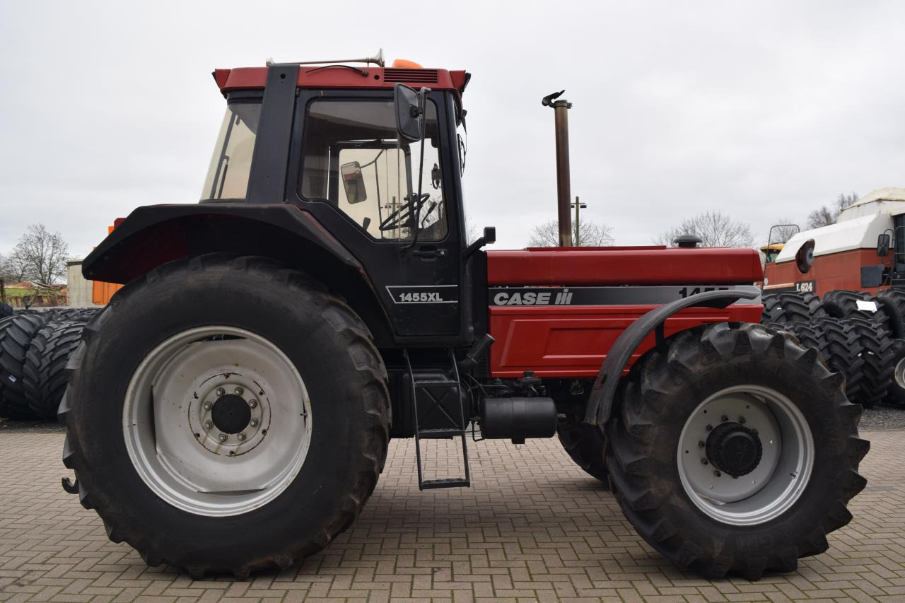 Case-IH 1455 XL A - Трактор: фото 1 Case-IH 1455 XL A - Трактор: фото 1