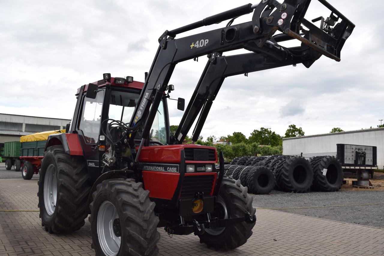 Case-IH 844 A/S - Трактор: фото 2 Case-IH 844 A/S - Трактор: фото 2