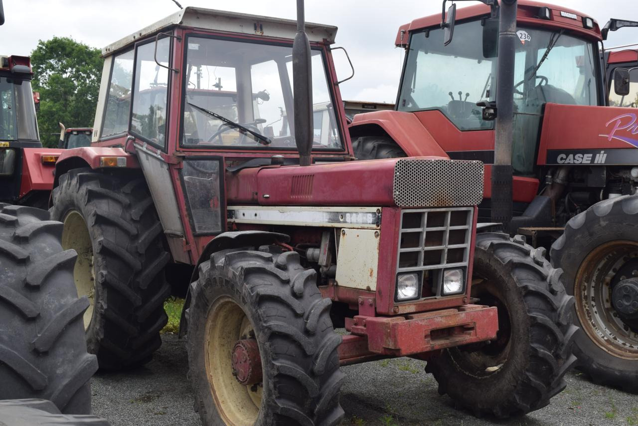 Case-IH 844 A/S - Трактор: фото 2 Case-IH 844 A/S - Трактор: фото 2