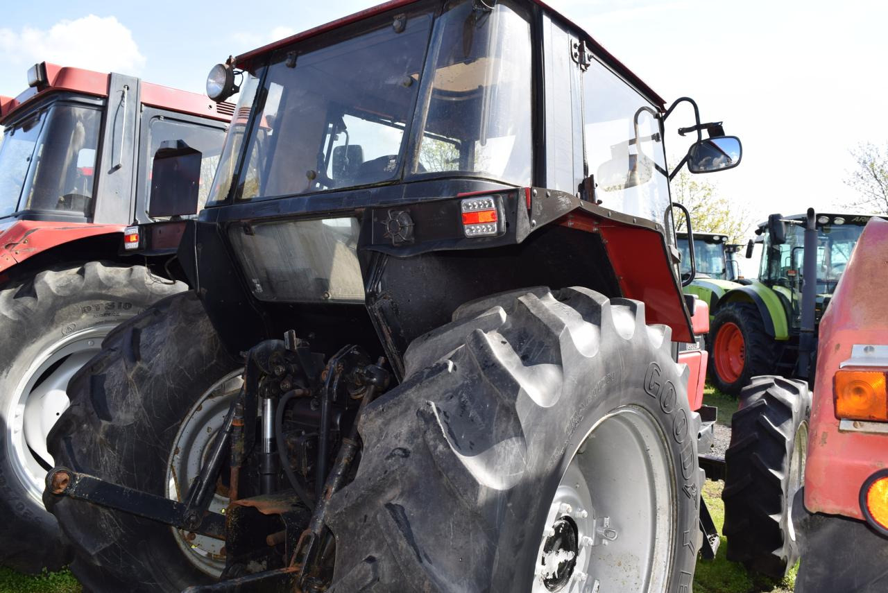 Case-IH 844 XLN - Трактор: фото 4 Case-IH 844 XLN - Трактор: фото 4