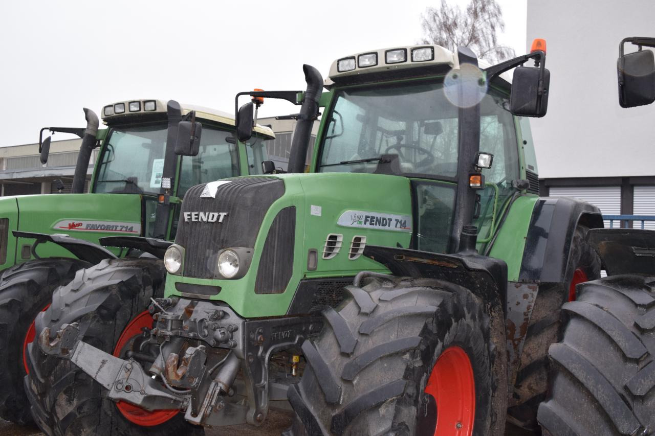Fendt 714 Vario TMS - Трактор: фото 2 Fendt 714 Vario TMS - Трактор: фото 2