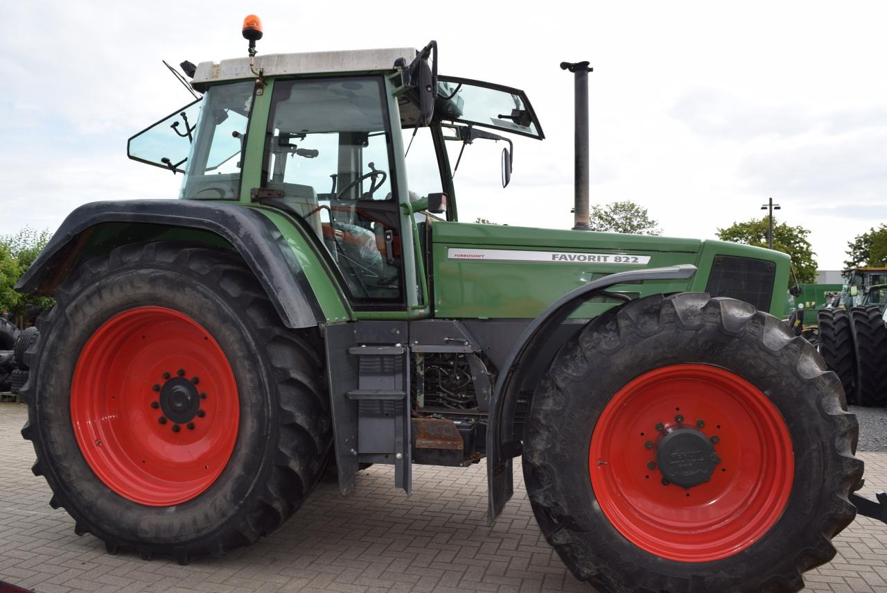 Fendt Favorit 822 - Трактор: фото 2 Fendt Favorit 822 - Трактор: фото 2