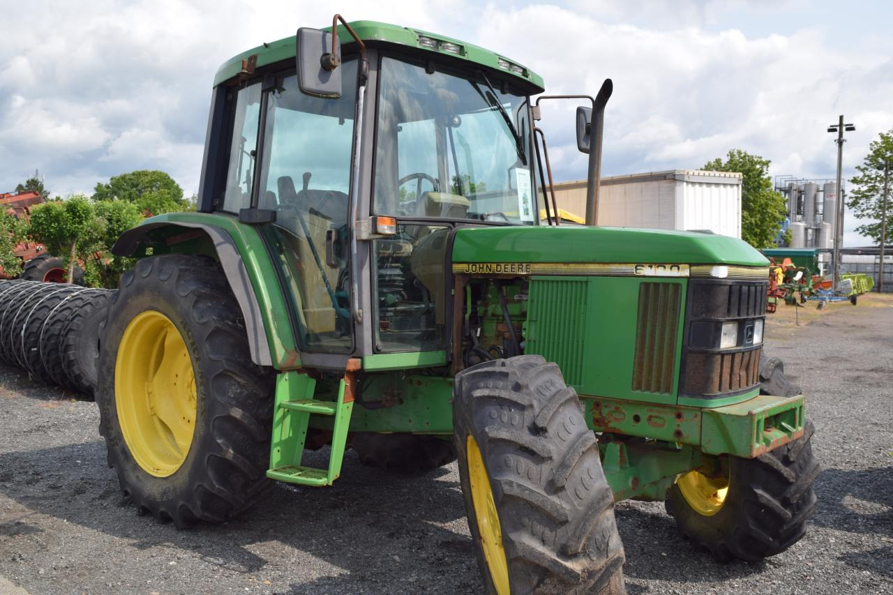 John Deere 6100 - Трактор: фото 2 John Deere 6100 - Трактор: фото 2