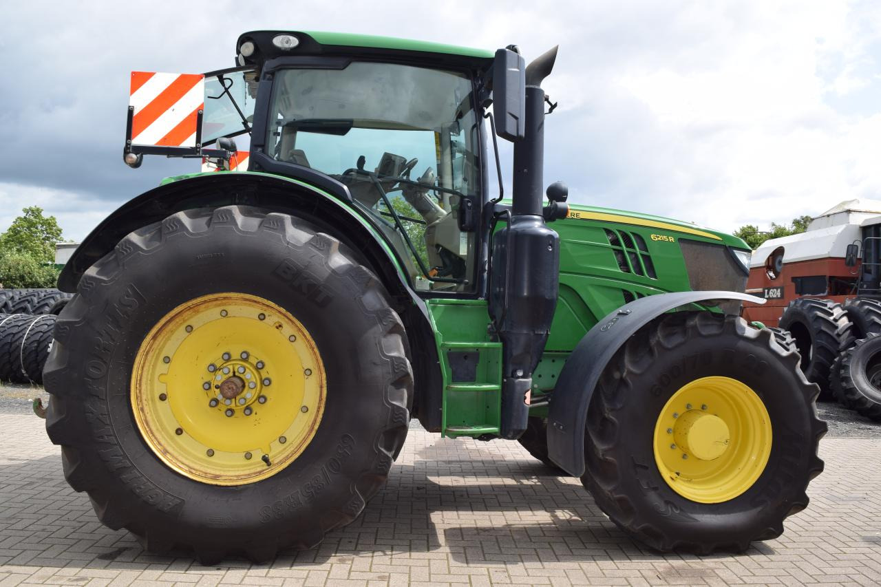 John Deere 6215 R - Трактор: фото 1 John Deere 6215 R - Трактор: фото 1