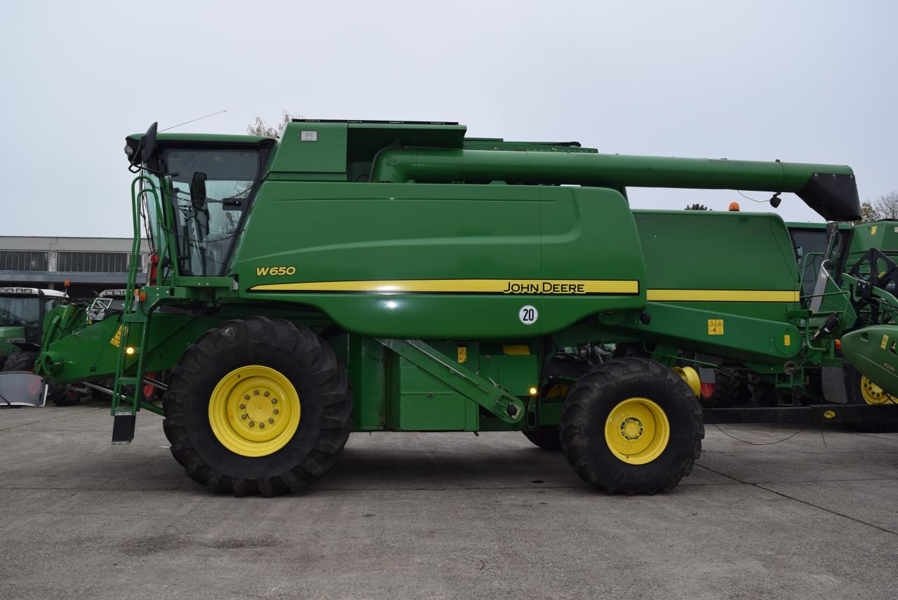 John Deere W 650 - Зерноуборочный комбайн: фото 2 John Deere W 650 - Зерноуборочный комбайн: фото 2