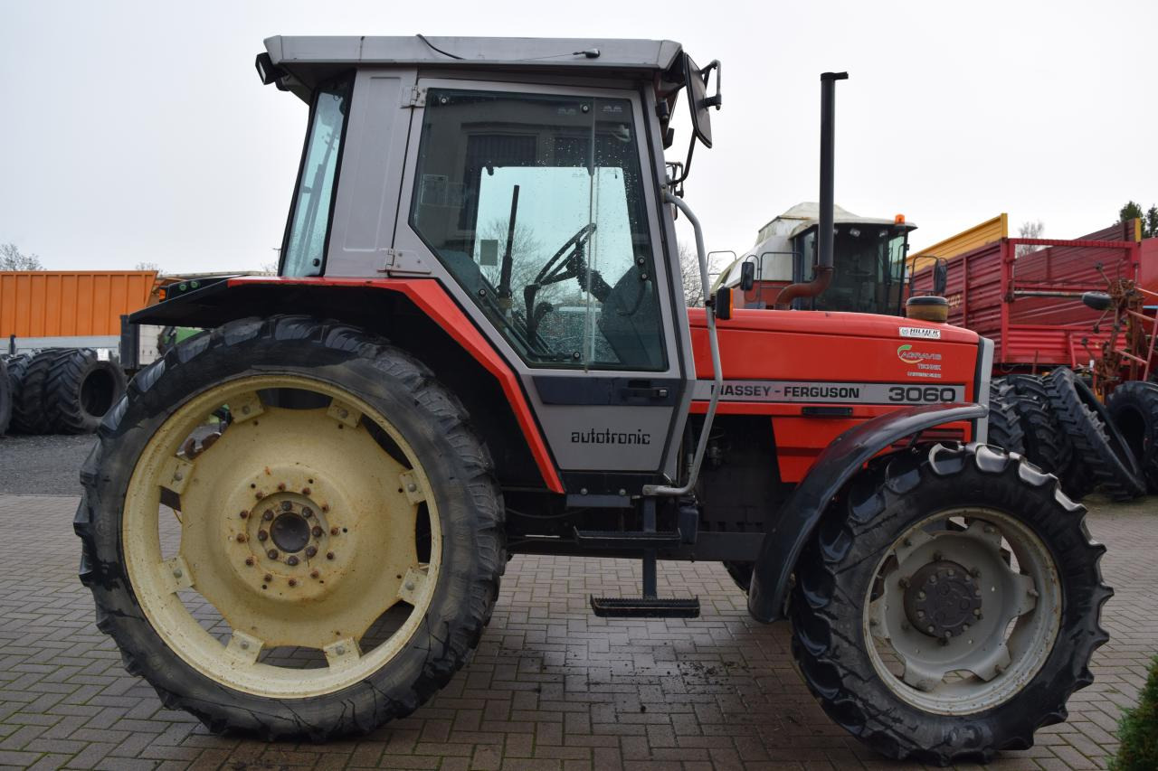 Massey Ferguson MF 3060 - Трактор: фото 1 Massey Ferguson MF 3060 - Трактор: фото 1