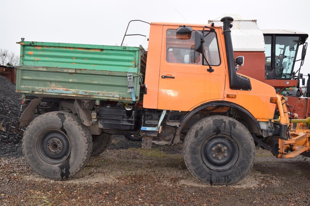Mercedes-Benz Unimog U1200 - Трактор: фото 2 Mercedes-Benz Unimog U1200 - Трактор: фото 2