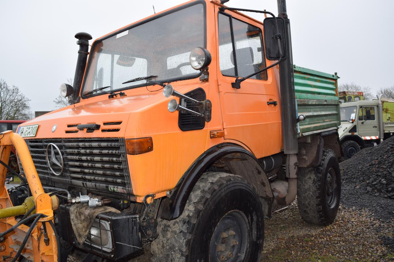 Mercedes-Benz Unimog U1200 - Трактор: фото 3 Mercedes-Benz Unimog U1200 - Трактор: фото 3