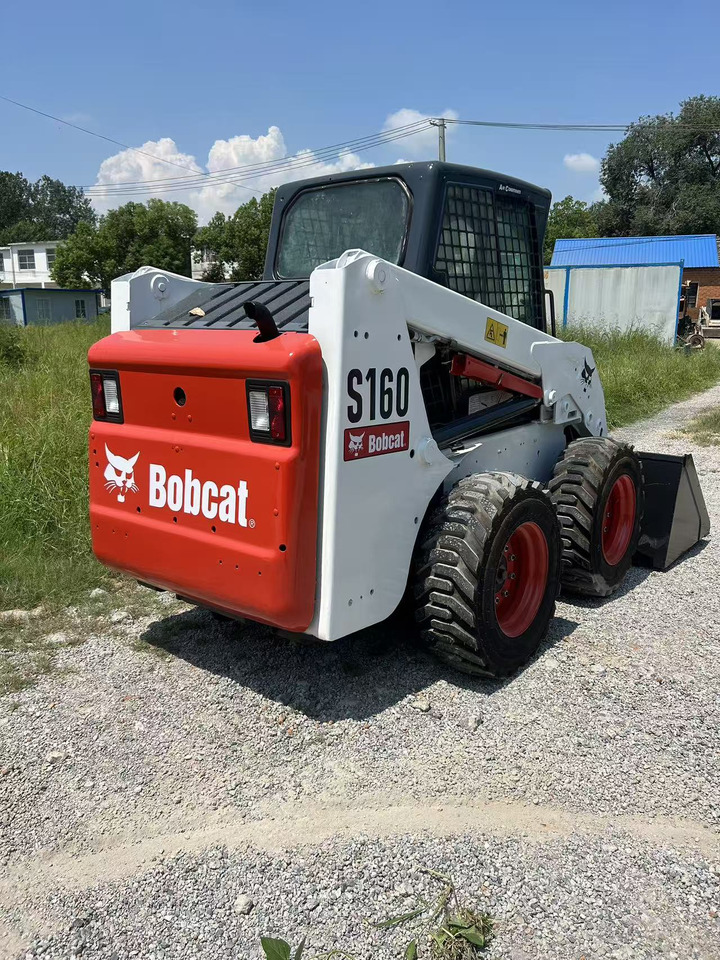 BOBCAT S160 - Мини-погрузчик с бортовым поворотом: фото 2 BOBCAT S160 - Мини-погрузчик с бортовым поворотом: фото 2