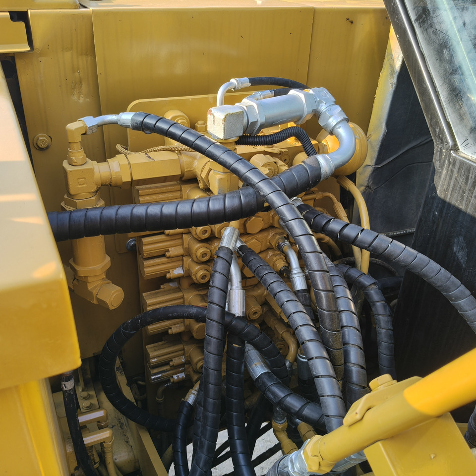 Мини-экскаватор CATERPILLAR 308E2: фото 6 Мини-экскаватор CATERPILLAR 308E2: фото 6