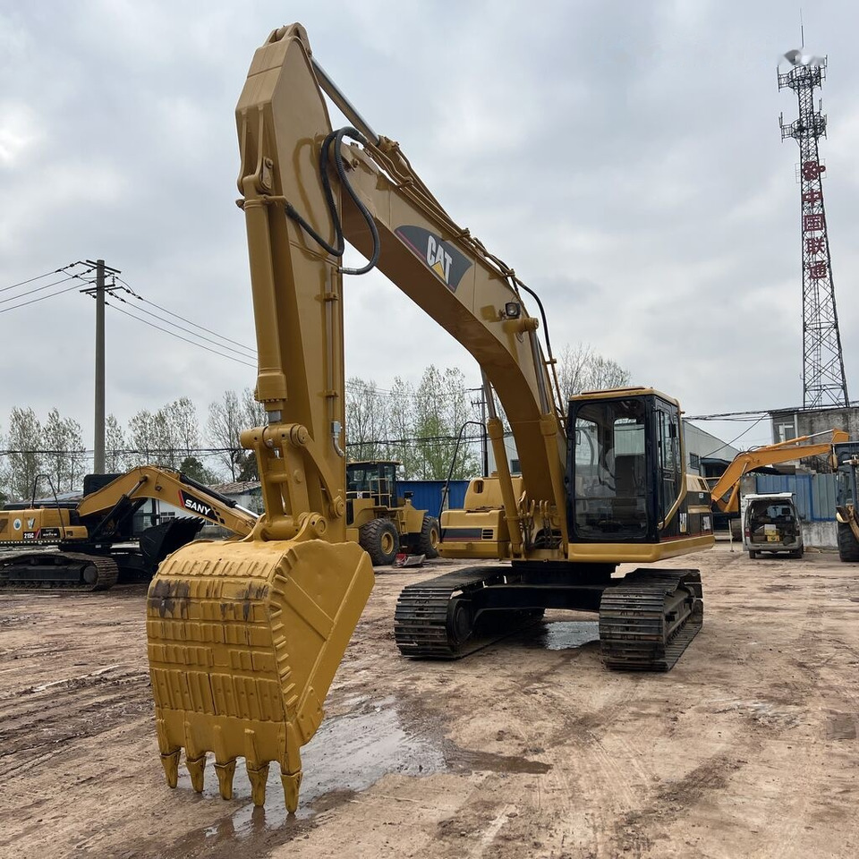 Caterpillar 320BL - Гусеничный экскаватор: фото 2 Caterpillar 320BL - Гусеничный экскаватор: фото 2