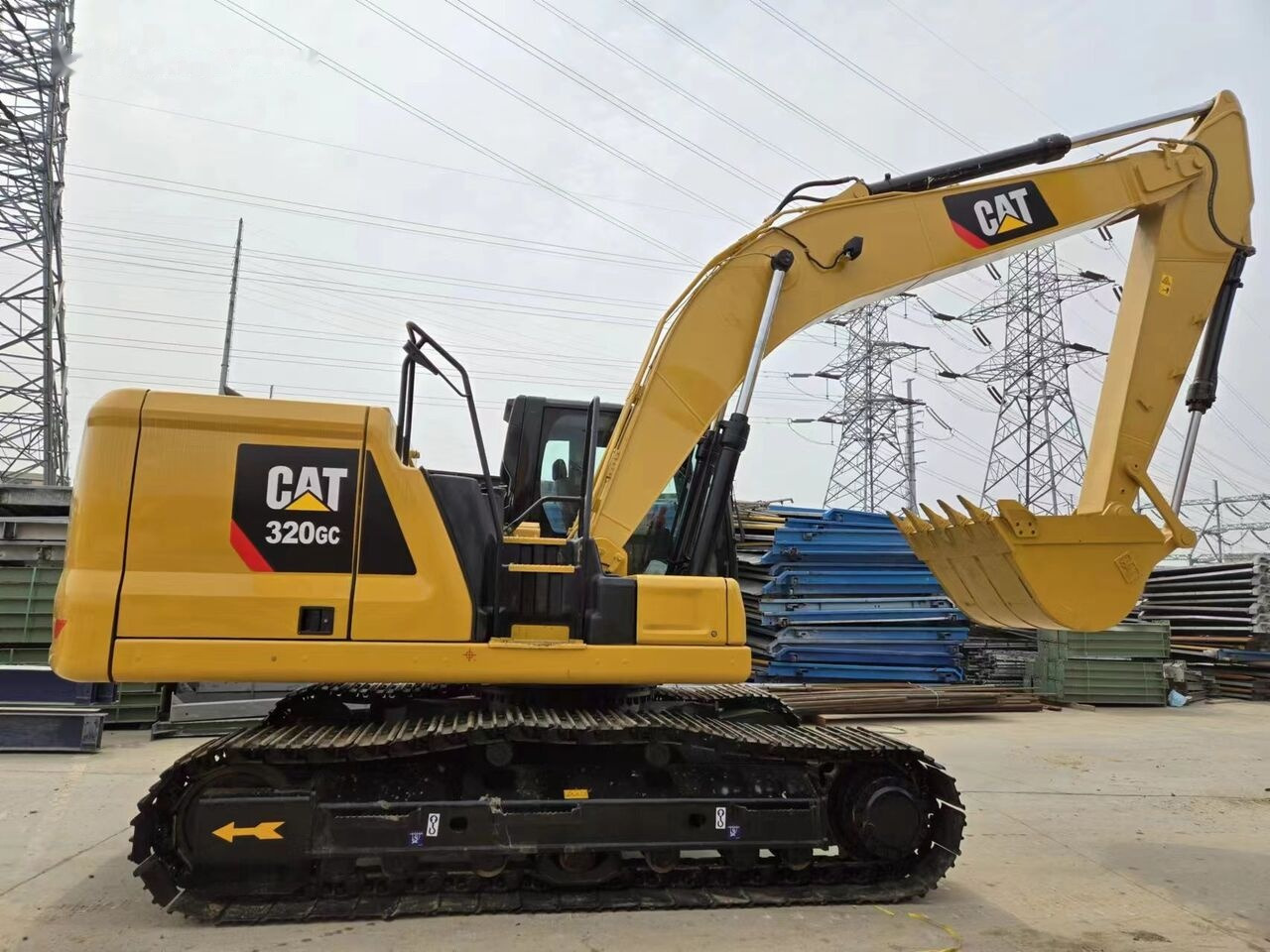 Caterpillar 320GC - Гусеничный экскаватор: фото 3 Caterpillar 320GC - Гусеничный экскаватор: фото 3