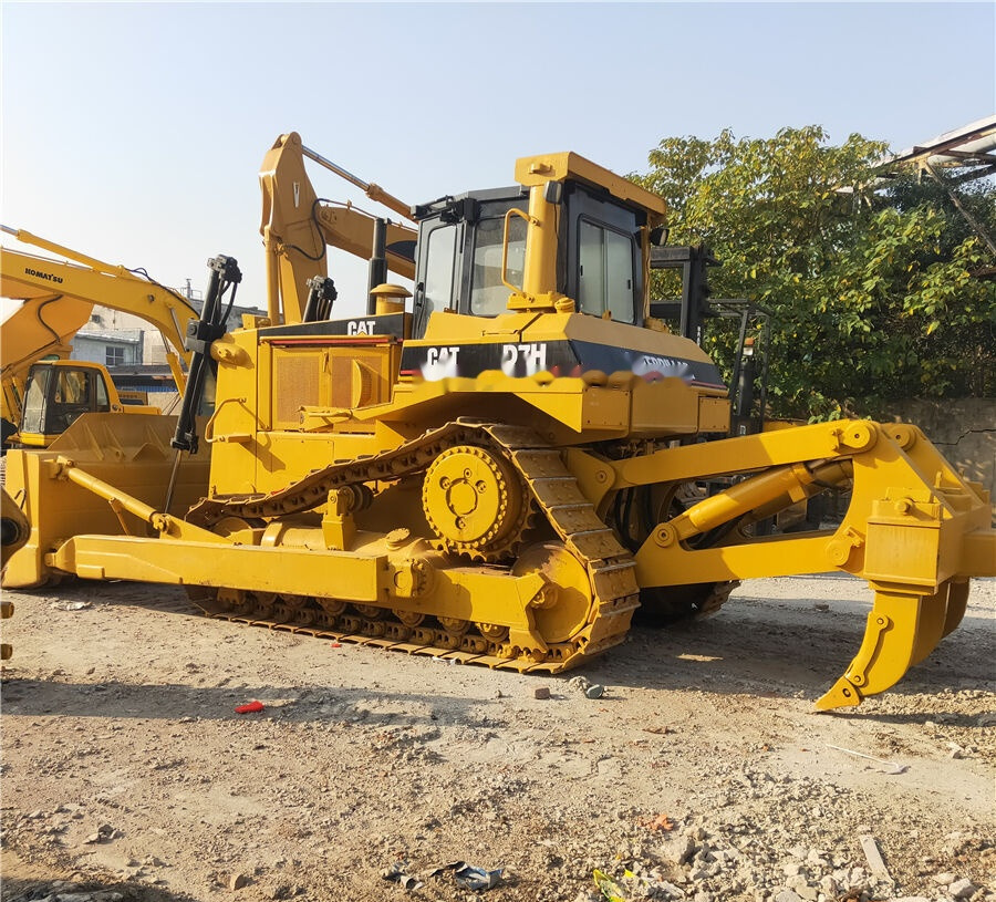 Caterpillar D7H - Бульдозер: фото 1 Caterpillar D7H - Бульдозер: фото 1