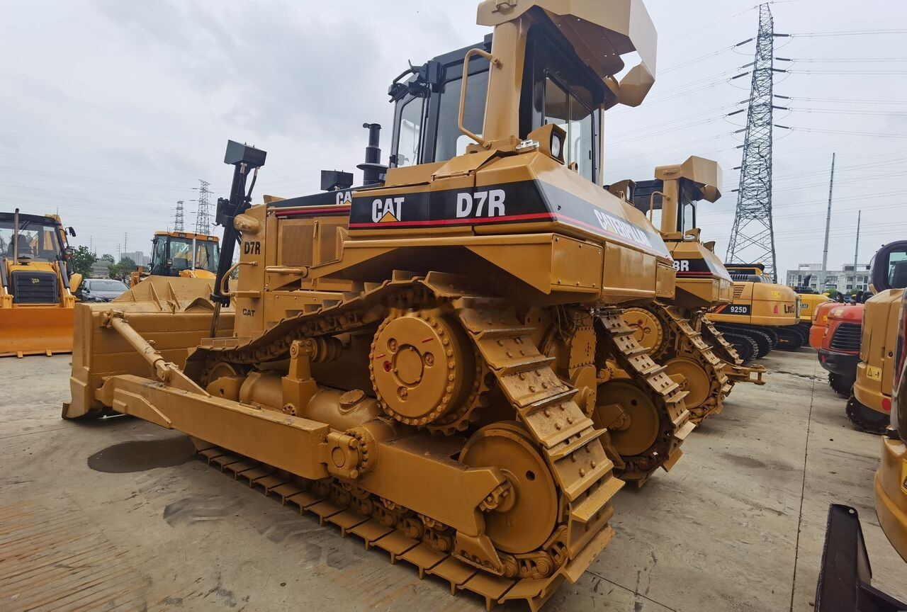 Caterpillar D7R - Бульдозер: фото 2 Caterpillar D7R - Бульдозер: фото 2