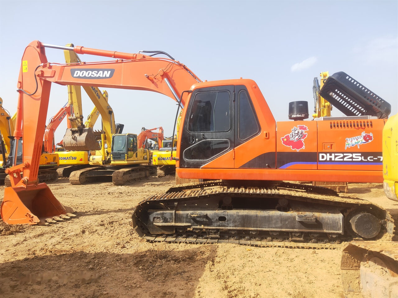 Doosan DH225LC-7 - Гусеничный экскаватор: фото 4 Doosan DH225LC-7 - Гусеничный экскаватор: фото 4