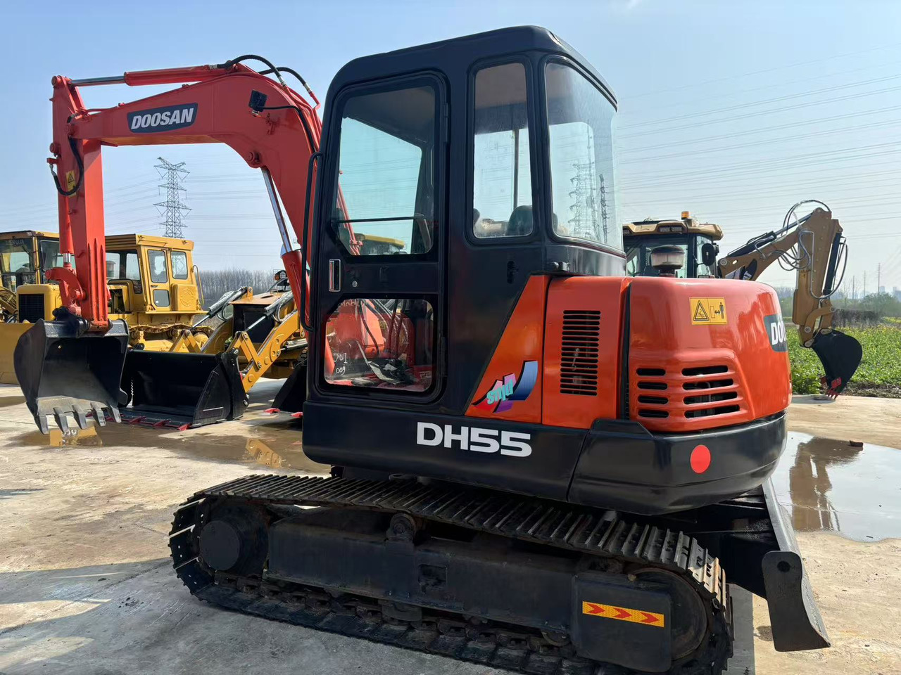 Doosan DH55 - Мини-экскаватор: фото 1 Doosan DH55 - Мини-экскаватор: фото 1