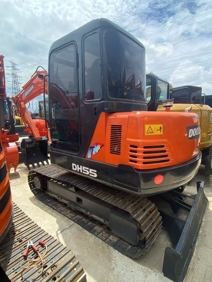 Doosan DH55 - Мини-экскаватор: фото 1 Doosan DH55 - Мини-экскаватор: фото 1