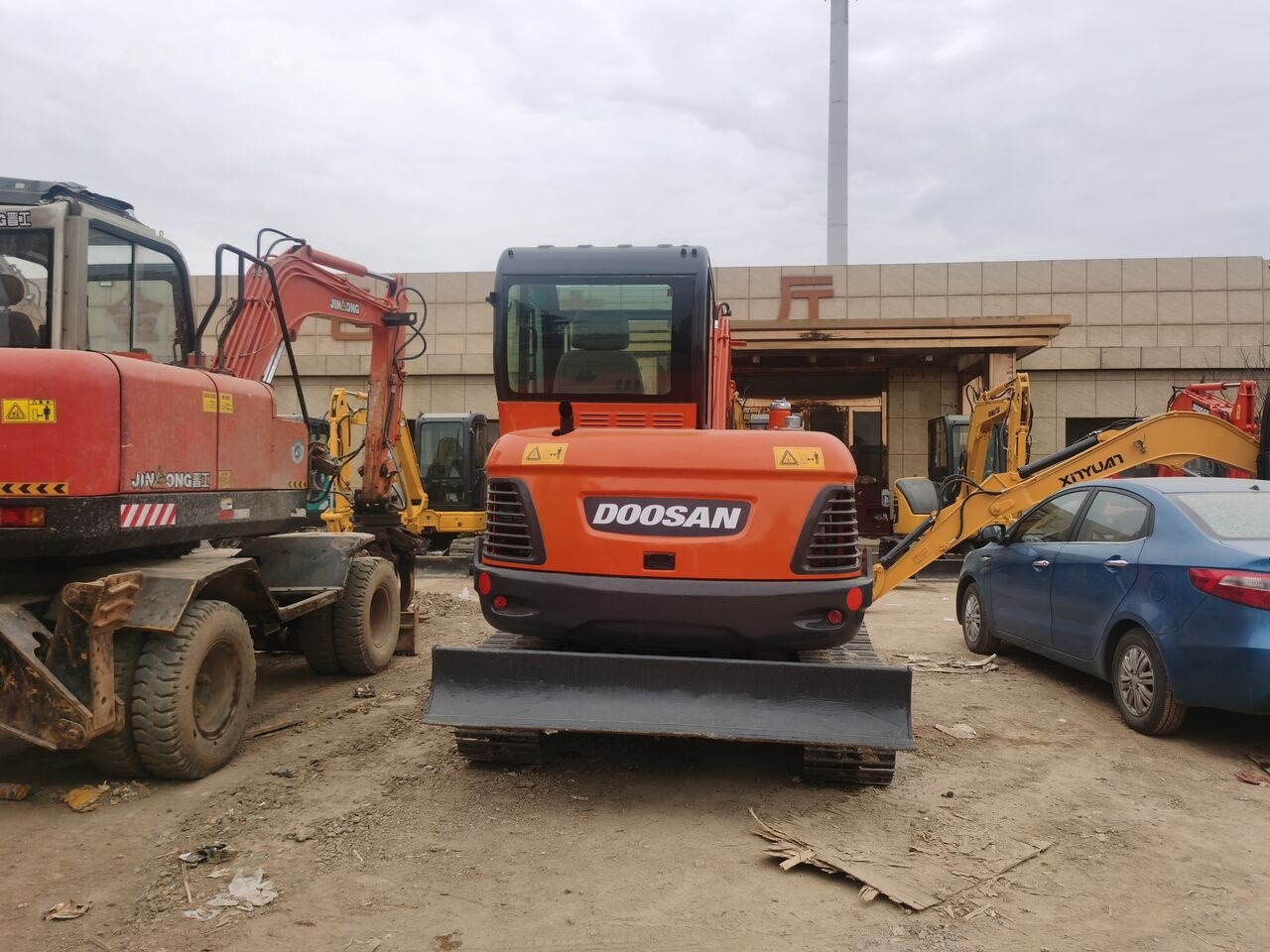 Doosan DX60 - Мини-экскаватор: фото 5 Doosan DX60 - Мини-экскаватор: фото 5