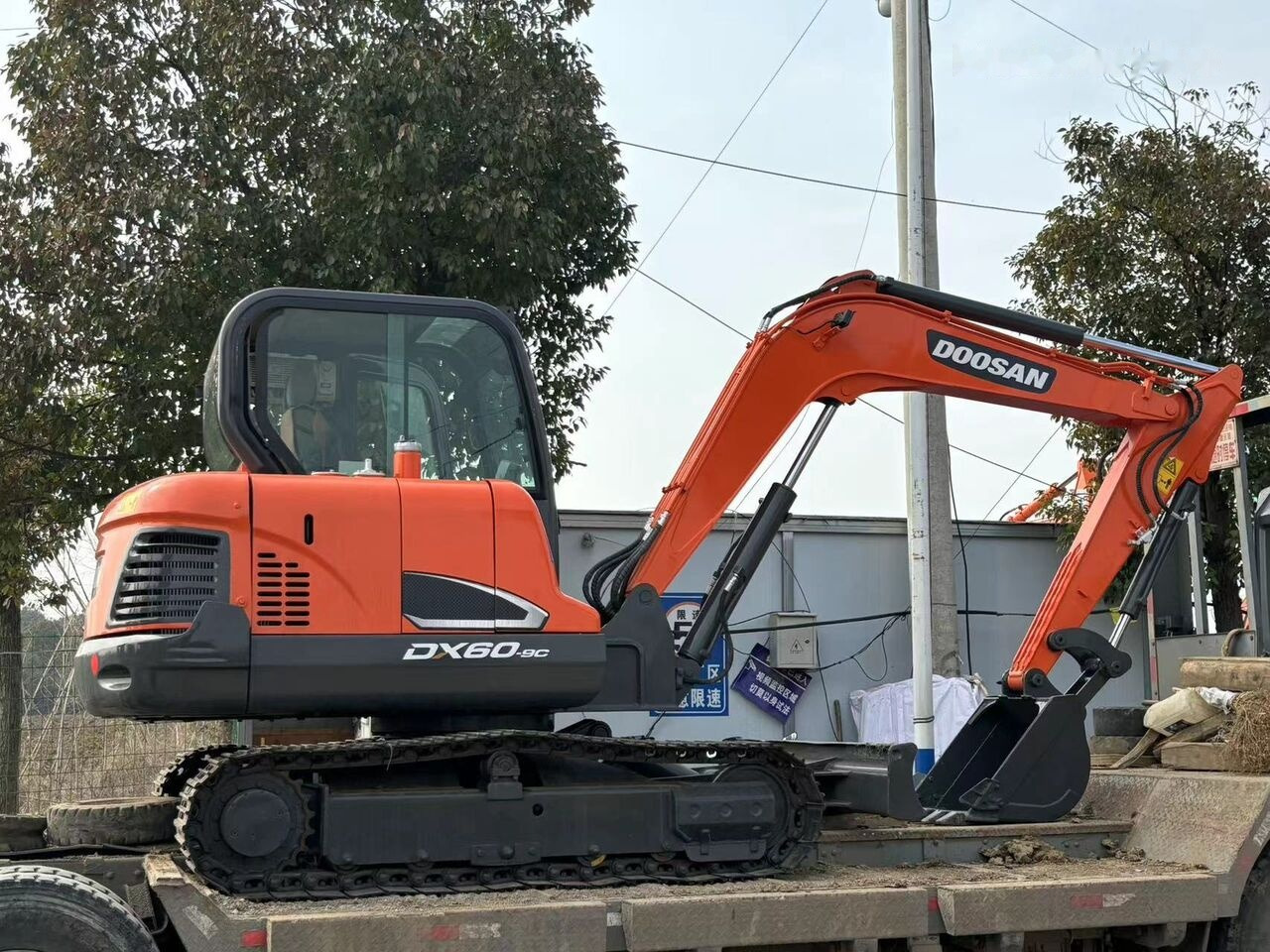 Doosan DX60 - Мини-экскаватор: фото 5 Doosan DX60 - Мини-экскаватор: фото 5