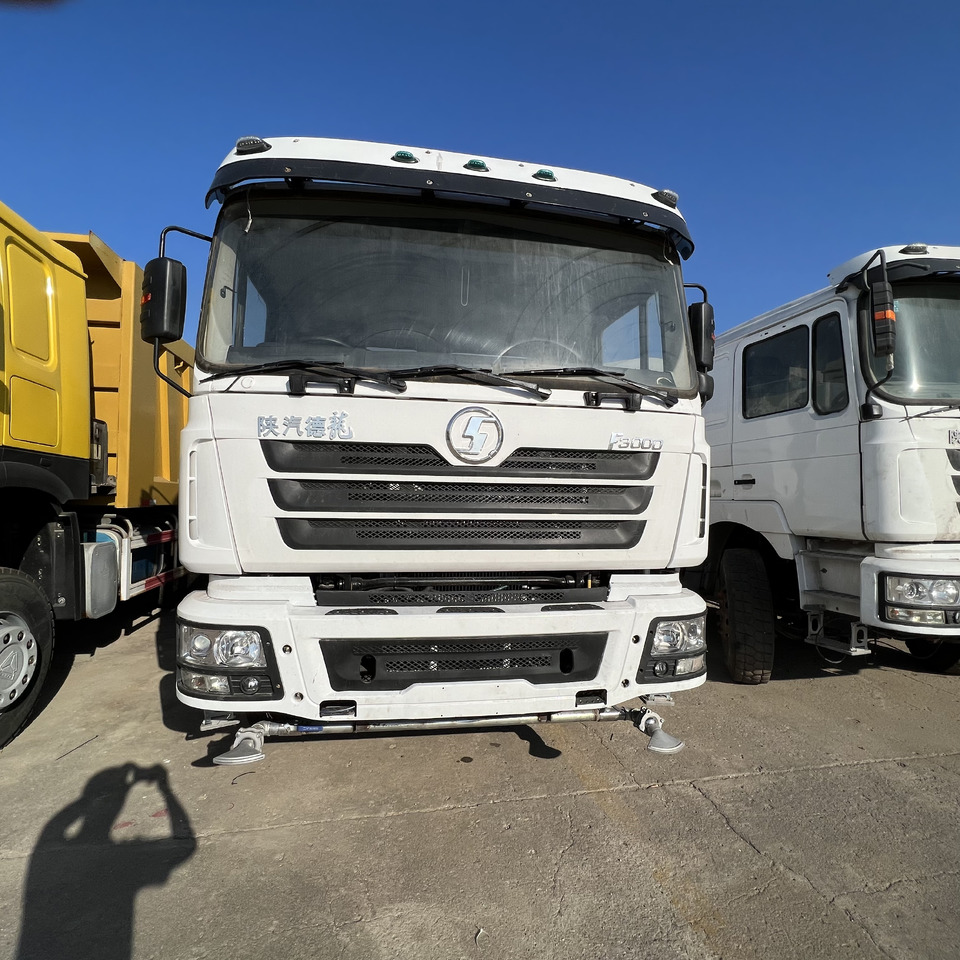 SHACMAN F3000 Water Truck - Грузовик: фото 1 SHACMAN F3000 Water Truck - Грузовик: фото 1