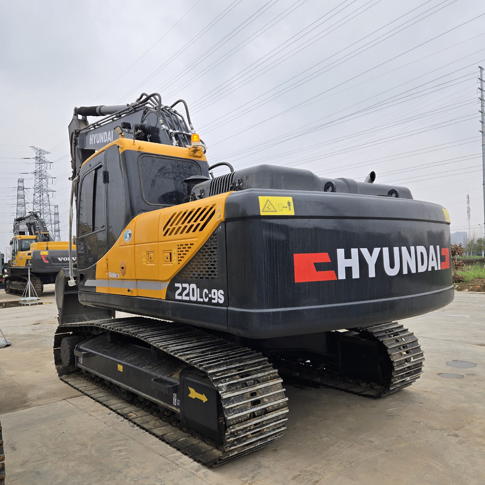 HYUNDAI R220LC-9S - Гусеничный экскаватор: фото 4 HYUNDAI R220LC-9S - Гусеничный экскаватор: фото 4