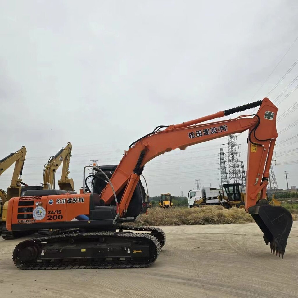 Hitachi ZX200 - Гусеничный экскаватор: фото 4 Hitachi ZX200 - Гусеничный экскаватор: фото 4