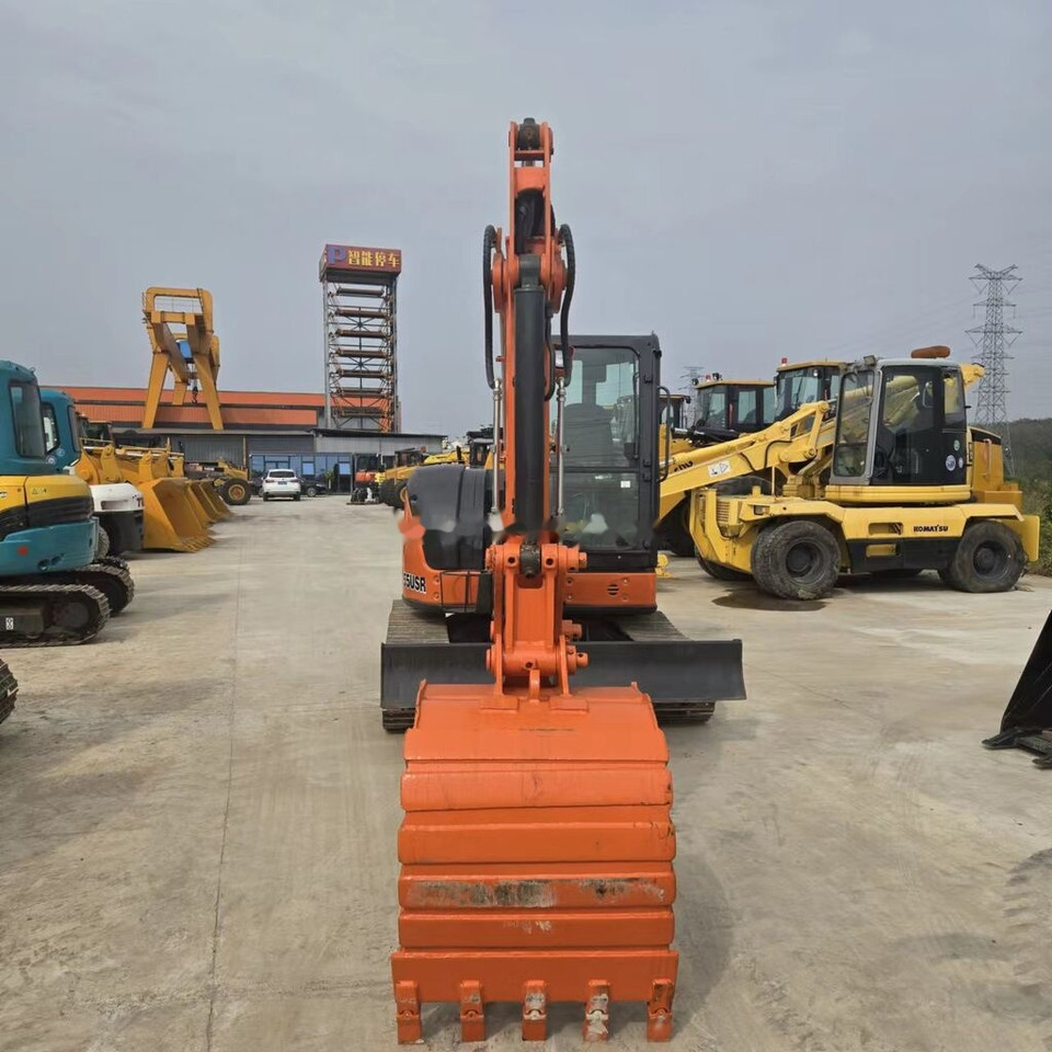 Hitachi ZX55USR - Гусеничный экскаватор: фото 5 Hitachi ZX55USR - Гусеничный экскаватор: фото 5