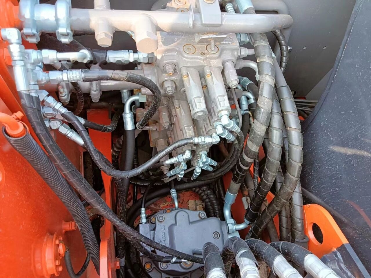 Мини-экскаватор Hitachi ZX70: фото 8