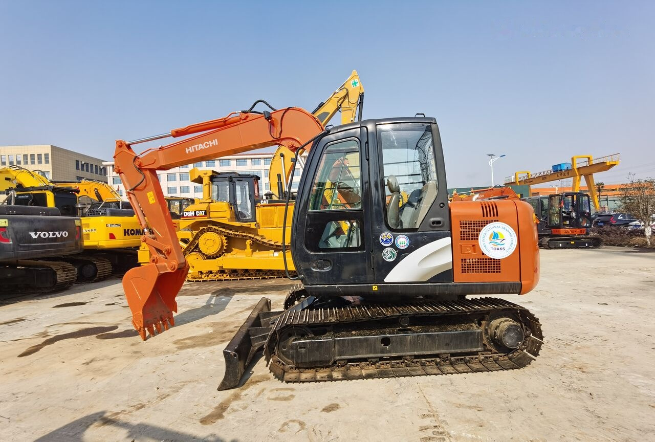 Hitachi ZX70 - Мини-экскаватор: фото 4 Hitachi ZX70 - Мини-экскаватор: фото 4
