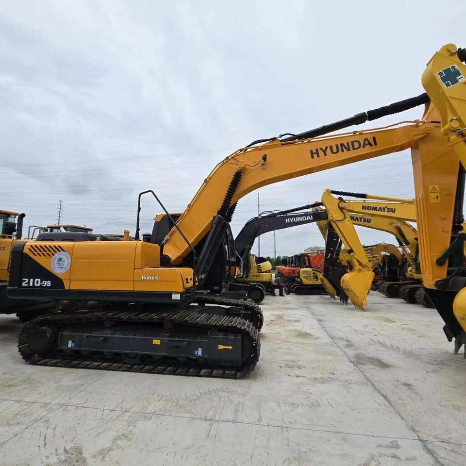 Hyundai R210-9S - Гусеничный экскаватор: фото 3 Hyundai R210-9S - Гусеничный экскаватор: фото 3