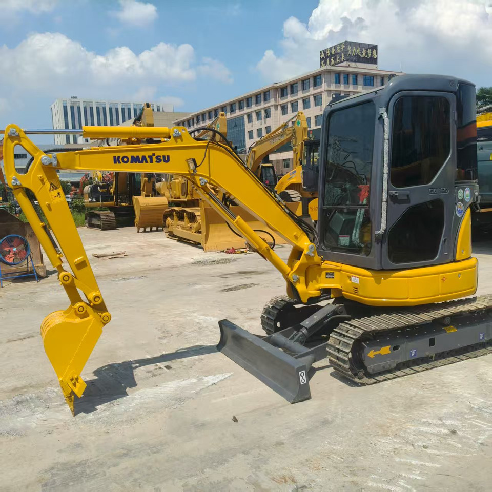 KOMATSU PC30 - Мини-экскаватор: фото 3 KOMATSU PC30 - Мини-экскаватор: фото 3