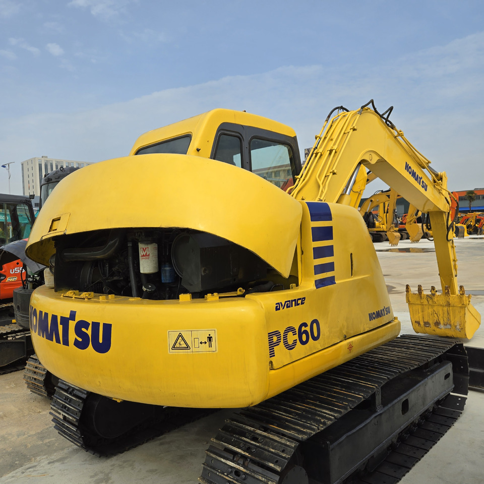 KOMATSU PC60 - Мини-экскаватор: фото 1 KOMATSU PC60 - Мини-экскаватор: фото 1