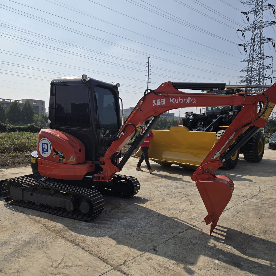 KUBOTA U35 - Мини-экскаватор: фото 3 KUBOTA U35 - Мини-экскаватор: фото 3