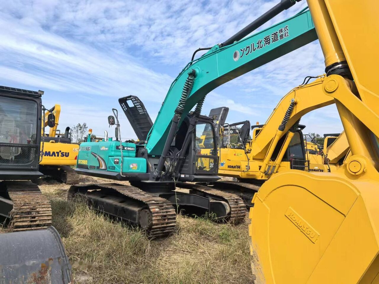 Kobelco SK200D - Гусеничный экскаватор: фото 4 Kobelco SK200D - Гусеничный экскаватор: фото 4