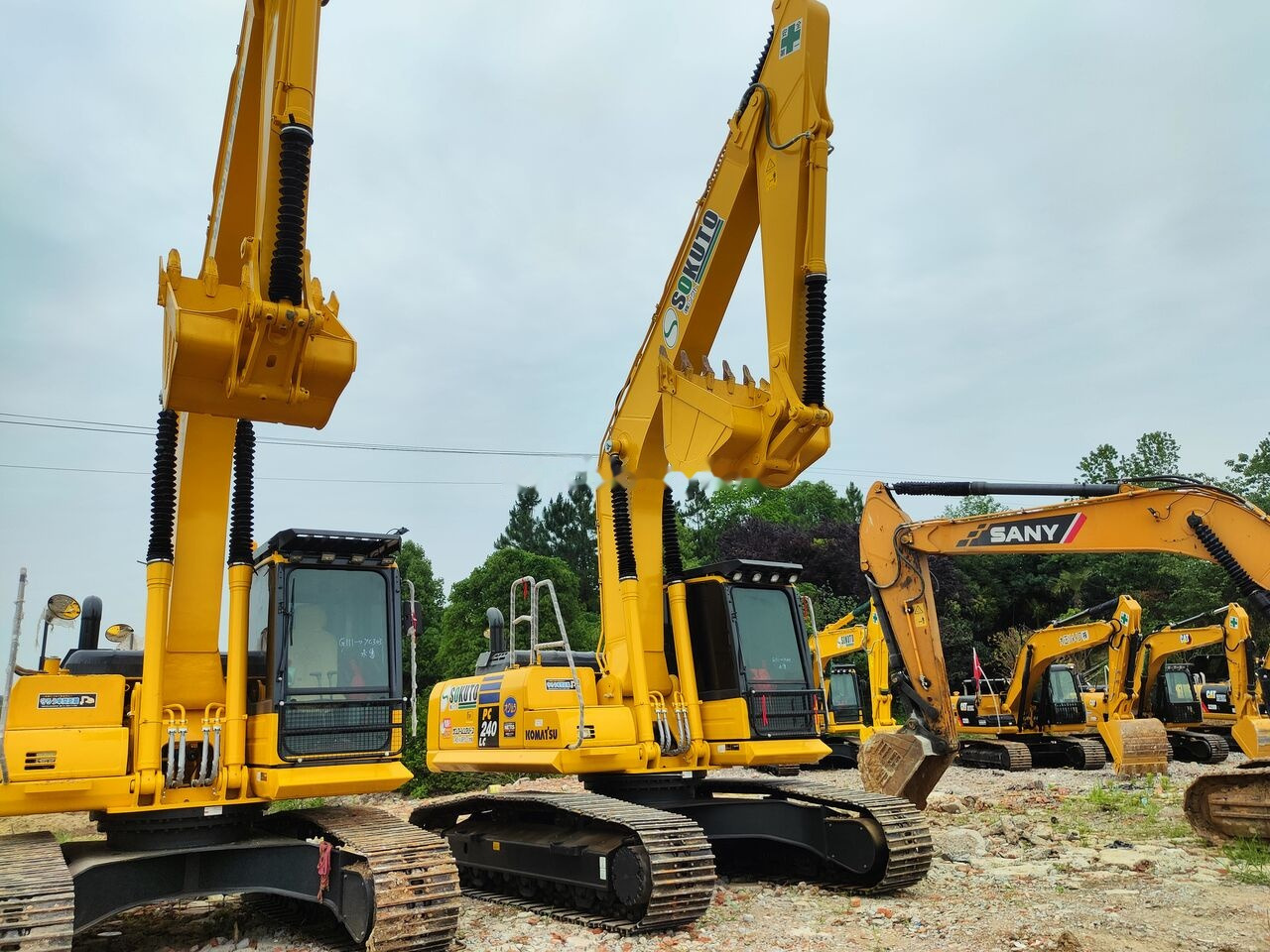 Komatsu PC240 - Гусеничный экскаватор: фото 5 Komatsu PC240 - Гусеничный экскаватор: фото 5