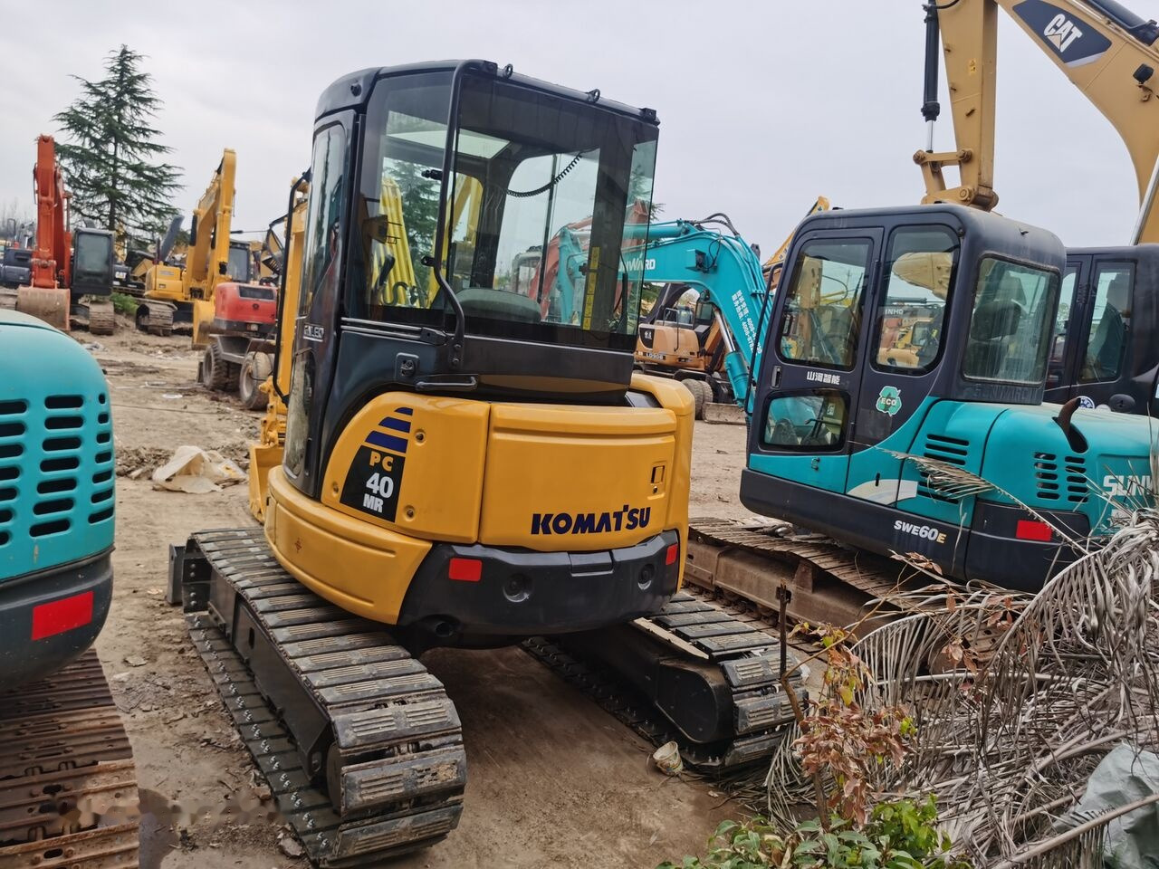 Komatsu PC40 - Мини-экскаватор: фото 1 Komatsu PC40 - Мини-экскаватор: фото 1