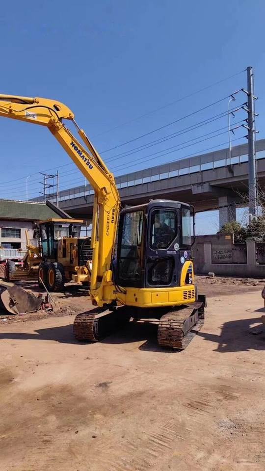 Komatsu PC50MR-2 - Мини-экскаватор: фото 4 Komatsu PC50MR-2 - Мини-экскаватор: фото 4