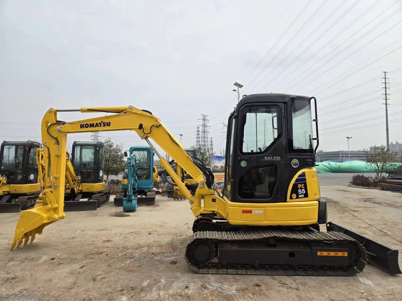 Komatsu PC55MR - Мини-экскаватор: фото 1 Komatsu PC55MR - Мини-экскаватор: фото 1